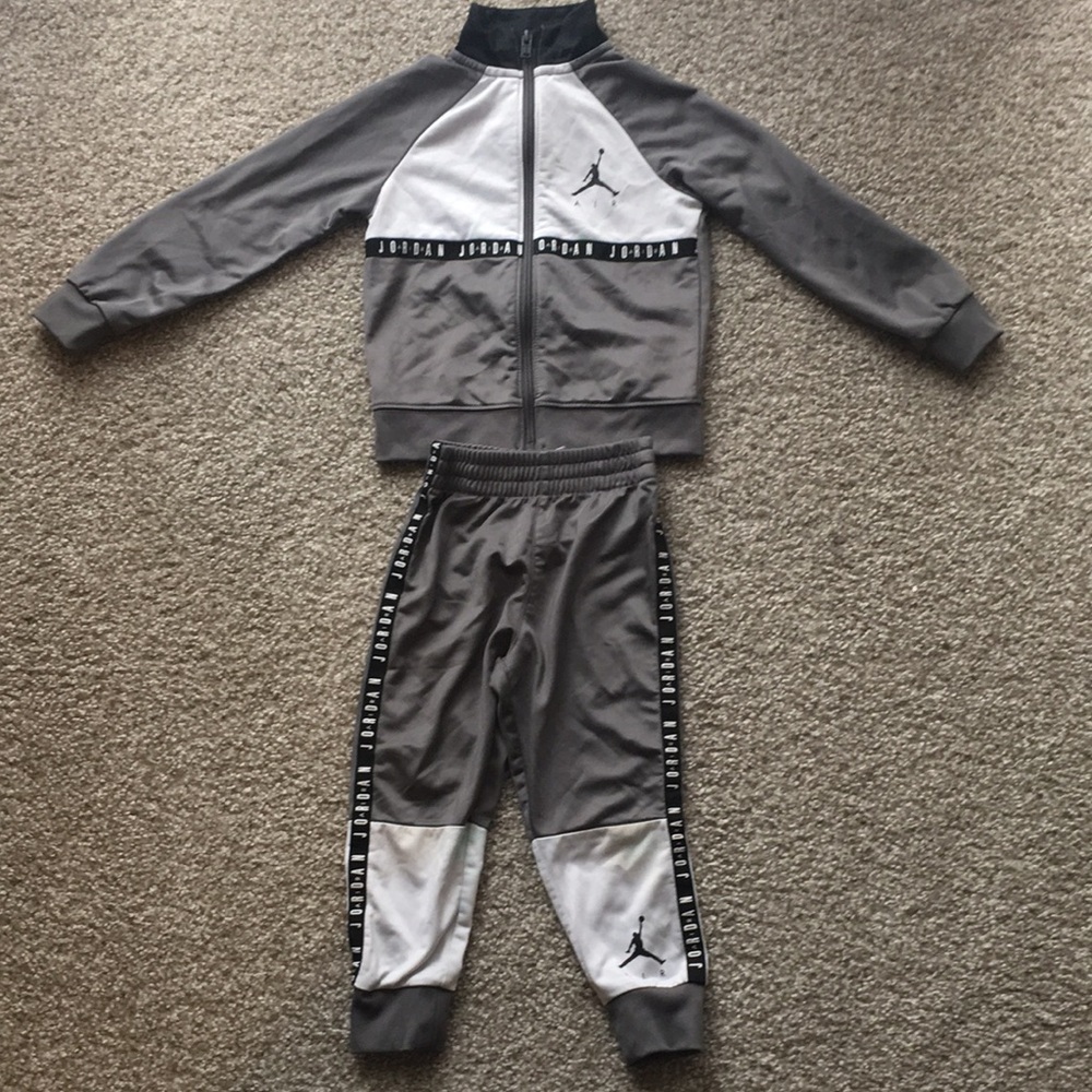 Air Jordan Matching 2 Piece Set “track suit” 3T